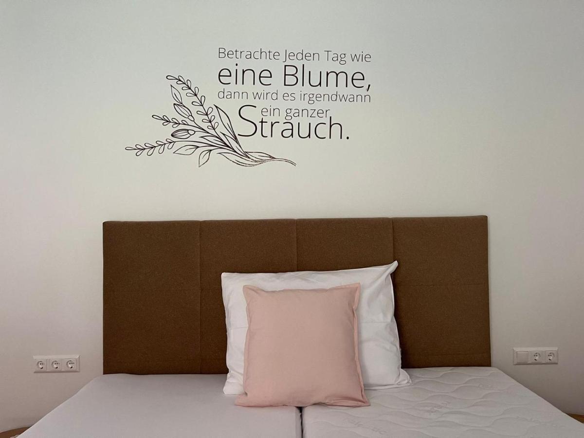Appartements Schwarzvilla Velden am Wörthersee Exterior foto