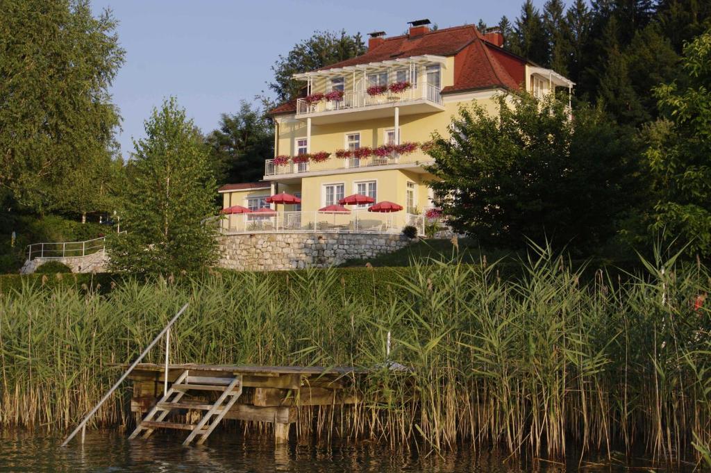 Appartements Schwarzvilla Velden am Wörthersee Exterior foto